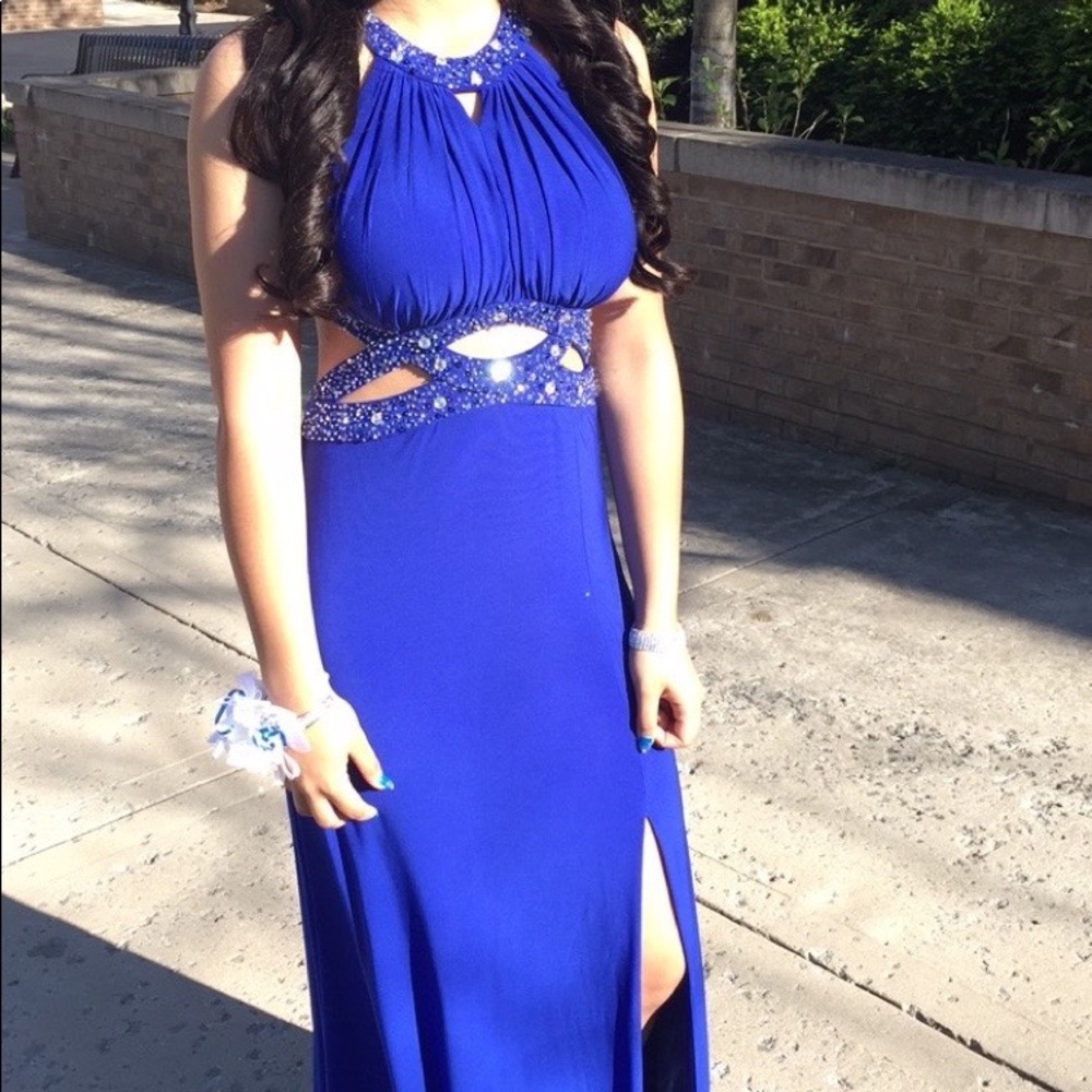 PROM DRESS - Picture 2 of 3